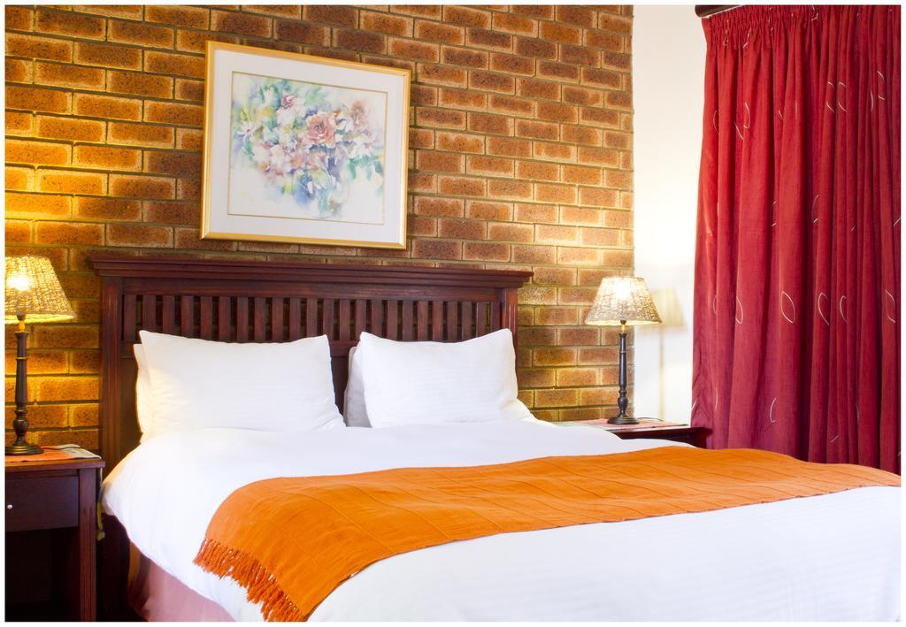 Asante Guest House Vanderbijlpark Exterior foto